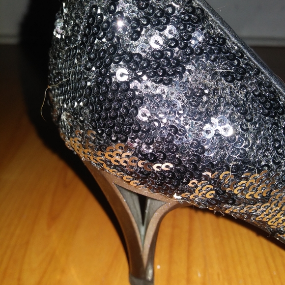 Collection Portia sequin heels. - Picture 3 of 10